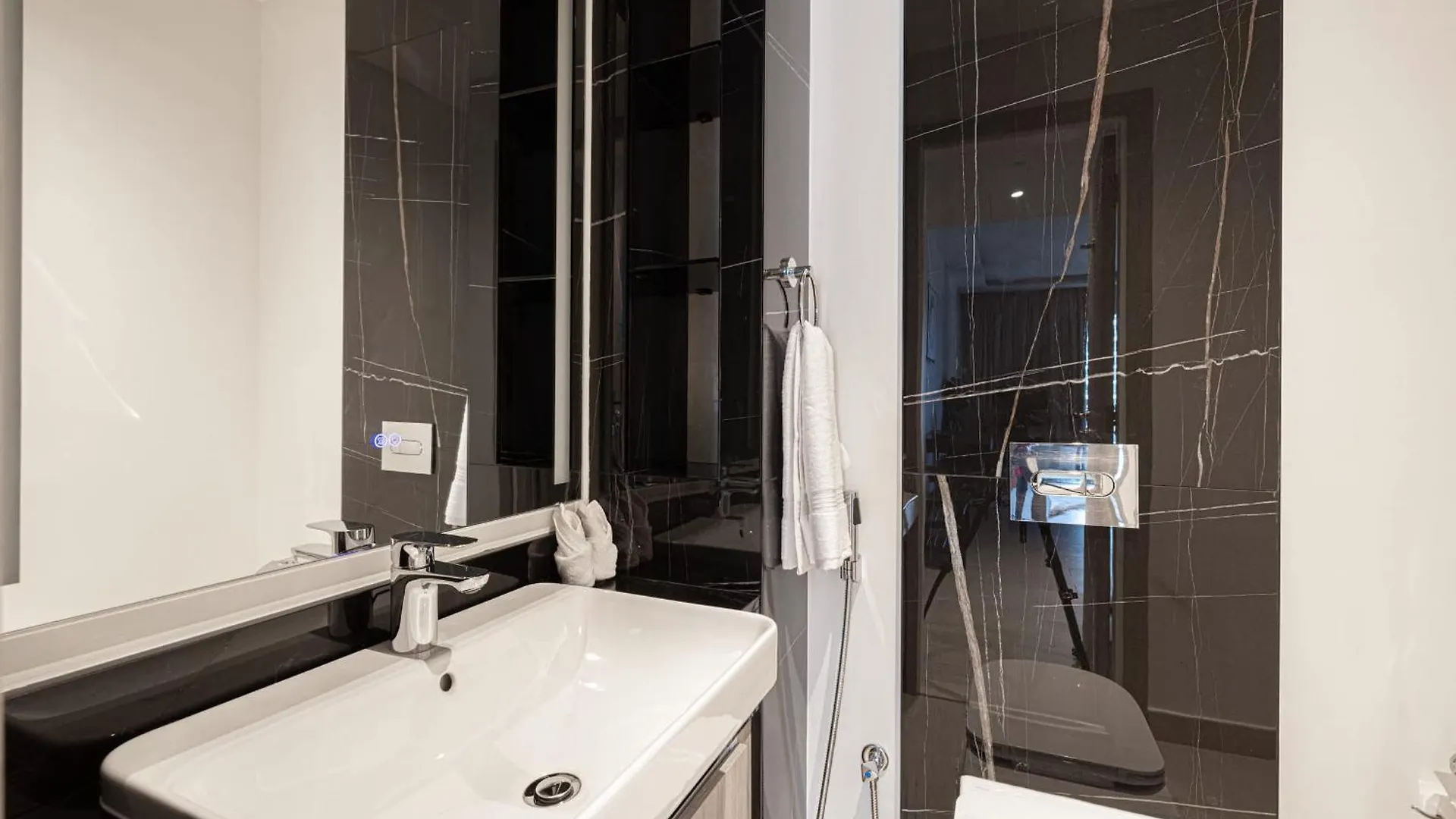 Stunning High-Floor 1Br Near Marina & Jbr Apartment Dubai