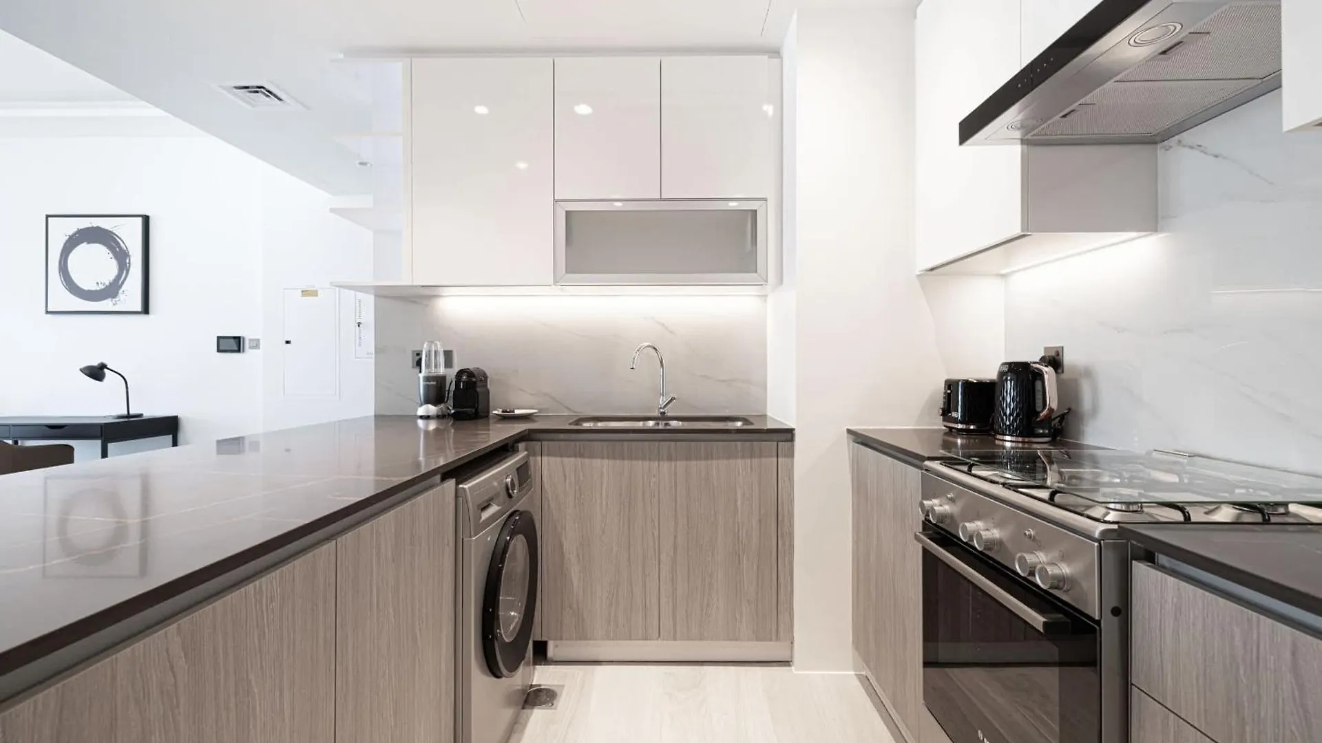 Stunning High-Floor 1Br Near Marina & Jbr Apartment Dubai